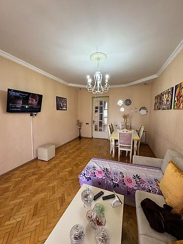 kiraye ile satilan evler: 2 otaq 3 otaqlı duzelme mənzil – geniş qonaq otağı və ayrı mətbəx — 2