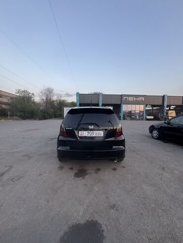 Honda: Honda Fit: 2010 г., 1.5 л, Автомат, Бензин, Хэтчбэк — 2