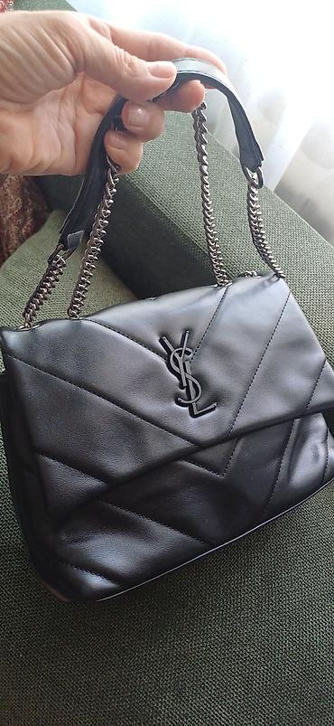 сен лоран: Сумка на цепочке под YSL 
Новая! Очень качественная!
Цена 3000 сом — 3