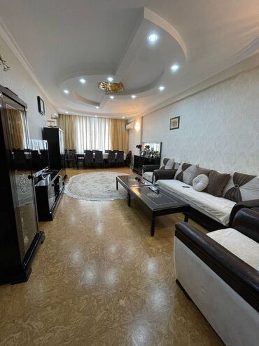 Yeni tikili: 4 otaqlı, Yeni tikili, m. Neftçilər, 150 kv. m — 2