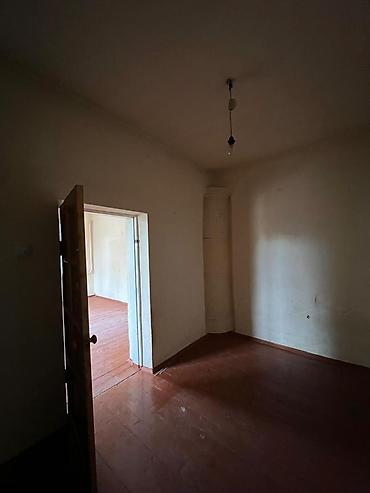 Продажа коттеджей и домов: Жилой дом с приусадебным участком. 4-х комнатный дом, долгосрочная — 10