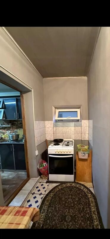 сдаю дом район киркомстром: 80 м², 4 комнаты, Парковка, Забор, огорожен