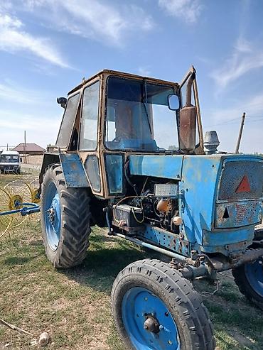 Коммерческий транспорт: MTZ Belarus tipli mavi traktor, Kənd təsərrüfatı Hamsı bir yerdə — 2