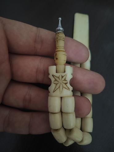 sumuk təsbeh: Məhsul: Əl işi təsbeh
Təmiz sümük təsbeh əl oyması — 3