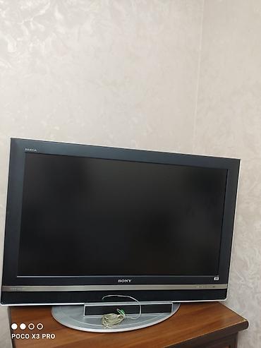 Sony Bravia LCD televizor - Ekran: təxminən 32–37 düym diaqonal