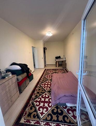 боталиева: 1 комната, 30 м², Старый толчок рынок / базар Индивидуалка, 2 этаж, Косметический ремонт — 1