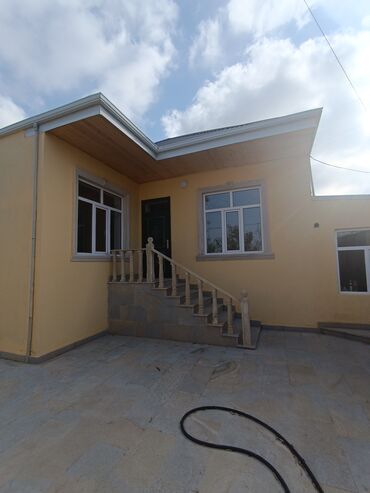 Həyət evləri və villaların satışı: Binəqədi qəs. 4 otaqlı, 150 kv. m, Yeni təmirli — 1