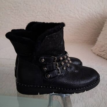 spiga cizme: Ugg čizme, bоја - Crna, 39