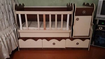 best trike üçtəkərli uşaq velosipedləri - Azərbaycan: Uşaq beşiyi yaxşı vəziyyətdədi az işlənib matrasıda var tək kravat