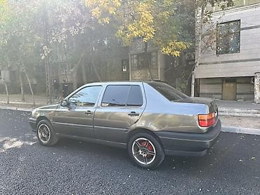 8: Volkswagen Vento: 1994 г., 1.8 л, Бензин, Седан — 5