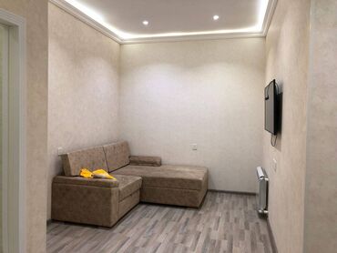 Uzunmüddətli kirayə mənzillər: 28 may metrosunun yaxınlığında 2-ci çixişinda 16 mertebeli binanın — 1