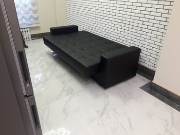 Прямые диваны: Прямой диван, Новый, Трехместный — 11