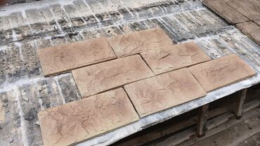 Kafel və metlax: Ağ və boz rənglərdə, müxtəlif formalı daşlardan ibarət üzlük -da lalafo.az — 9 Kafel və metlax: Ağ və boz rənglərdə, müxtəlif formalı daşlardan ibarət üzlük — 9