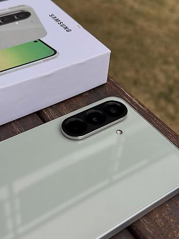 tecno spark 2023: Samsung Galaxy A56 5G, 256 GB, rəng - Yaşıl, Face ID — 2