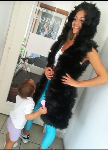 Prsluci: M, bоја - Crna — 7