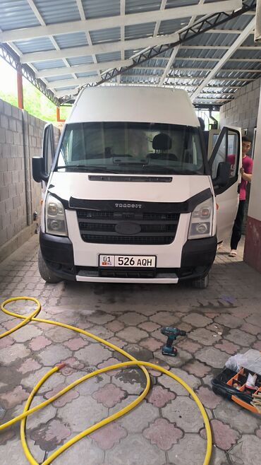 вадител фура: Ford Transit: 2008 г., 2.4 л, Механика, Дизель, Фургон