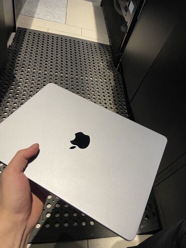 ноутбук 8 ядер: Ультрабук, Apple, 8 ГБ ОЭТ, Apple M2, 13.3 ", Жаңы, Татаал эмес тапшырмалар үчүн, эс тутум SSD