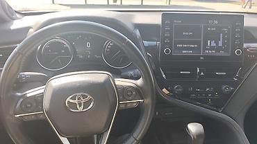 mark x: Toyota Camry: 2021 г., 2.5 л, Вариатор, Гибрид, Седан — 10