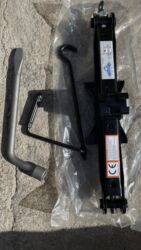 мото планета: Продаю новый домкрат