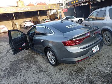 Dongfeng: Dongfeng : 2019 г., Седан — 4