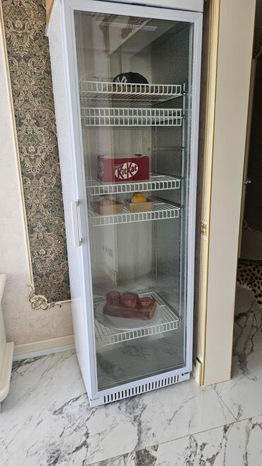 витрина холодильная: Суусундуктар үчүн, Сүт азыктары үчүн, Кондитердик, Колдонулган