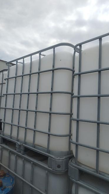 IBC konteyner (1000 litr) - Həcm: təxminən 1000 L - Material: qalın