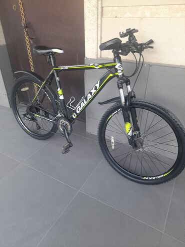 велосипеды спортивные: Продаю велосипед фирменный GALAXY ML275 в отличном состоянии. Рама