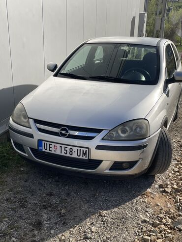Opel Corsa: 1.3 l | 2004 г. | 221000 km. Κupe