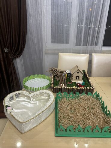 Digər ev dekoru: Novruz xonçası. Yenidir. Tək tək də satılır, hər biri 20 manat