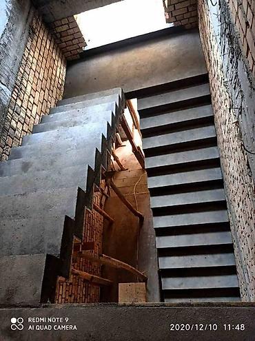 Бетонные лестницы: Бетонная лестница Для дома, Форма лестницы: Винтовая — 12