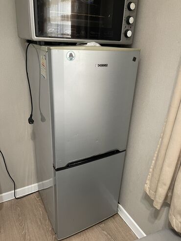 Холодильники: Холодильник Б/у, Двухкамерный, 60 * 60