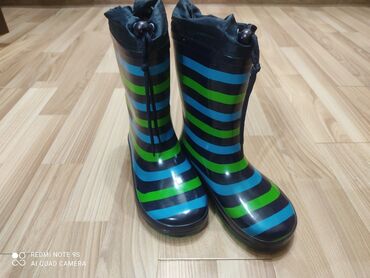 зимняя обувь детская: С Германии! Детские резиновые сапоги, в дождь супер не промокаемые 🔥