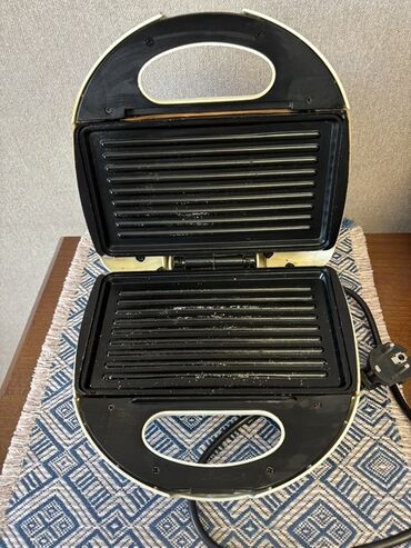 Вафельницы: Сэндвичницa Sinbo бу, можно вафли готовить, горячие бутерброды — 2