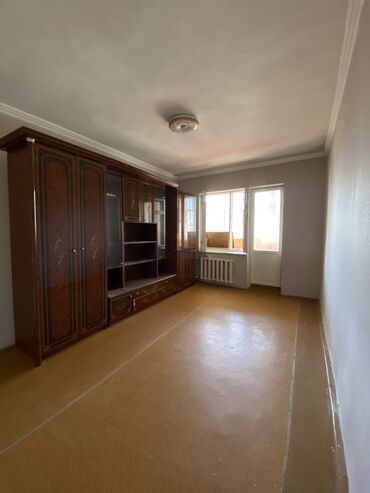 Продажа квартир: 3 комнаты, 56 м², 107 серия, 4 этаж, Старый ремонт