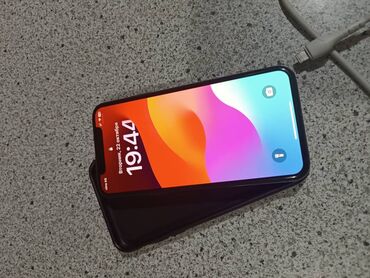 телефоны xiaomi redmi 11: IPhone Xs, Колдонулган, 64 ГБ, Кара, Каптама, Кабель, 76 %