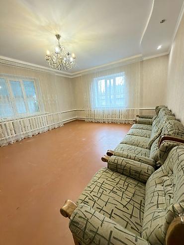 Продажа коттеджей и домов: Кирпичный дом в Новопокровке. - Планировка: 5 комнат, общая площадь — 3