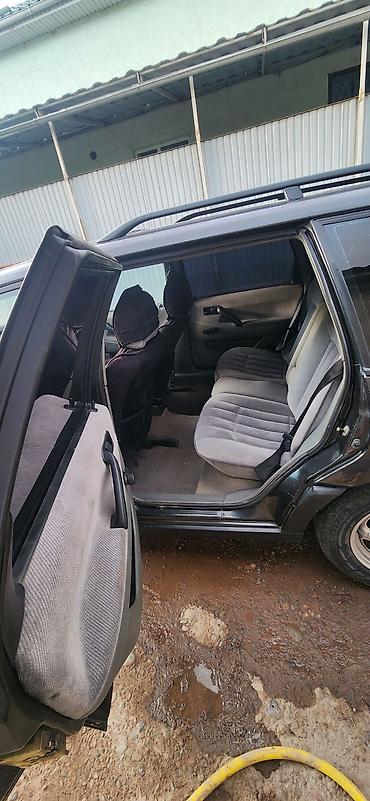 e klass: Volkswagen Passat Variant: 1990 г., 1.8 л, Механика, Универсал — 6