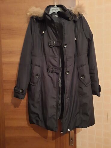 Kurtkalar: Palto qadin ucun. Куплена в Москве. Состояние отличное. Размер — 9