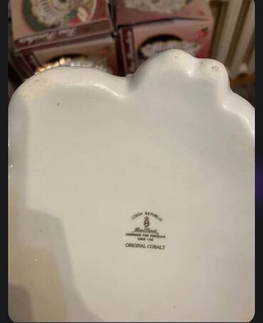 Çaydanlar və qəhvədanlar: Yenidir.
 ikisi 65 AZN