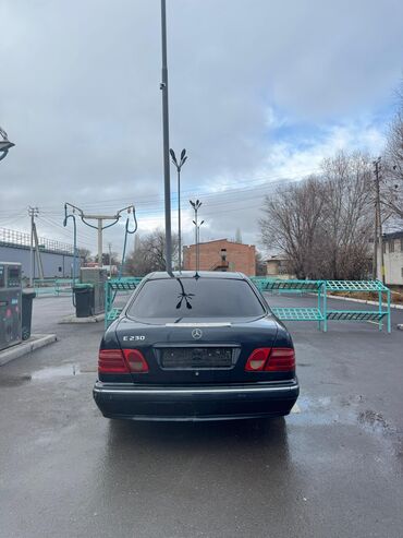 Mercedes-Benz: Mercedes-Benz E-Class: 1995 г., 2.3 л, Механика, Бензиновая, Седан — 9