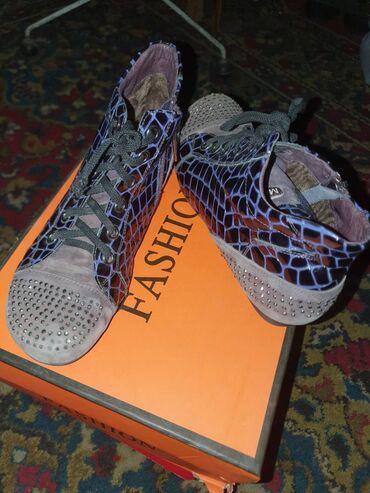 Туфли: Продам женскую обувь в очень хорошем и идеальном состоянии, размеры — 12