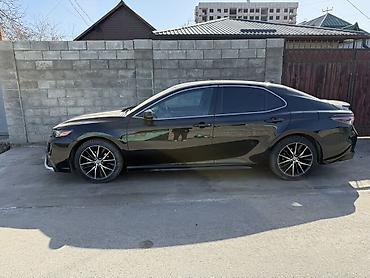 Продажа авто: Toyota Camry: 2020 г., Автомат, Бензин, Седан — 3