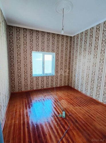 Həyət evləri və villaların satışı: Mawdagada 3 otaqli menzil satilir.menzil 2 yataq otagi ve geniw zal — 3