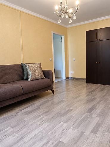 binə sovxoz: Bakı, Bakıxanov qəs., 1 otaqlı, Köhnə tikili, 30 kv. m — 6