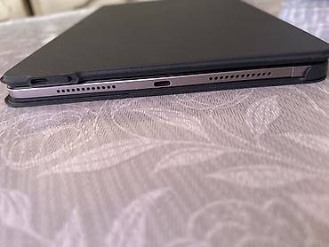honor pad 10: HONOR planşet + maqnitli klaviaturalı kitabça-tipli örtük - Model — 6