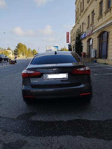 hyundai h1 8 1: Kia Forte: 1.8 l | 2013 il Sedan — 2