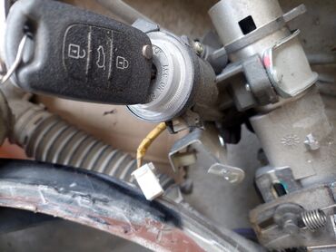 Avtomobil salonu üçün digər detallar: Tehlukesizlik kemeri 10azn istenilen teref var.pllasmaslar hisseler ve — 9