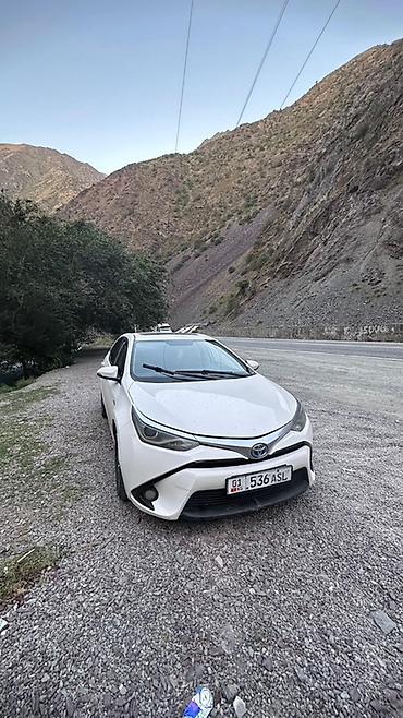toyota corola verso: Toyota Corolla: 2016 г., 1.8 л, Вариатор, Гибрид, Седан — 3