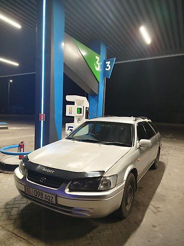 Транспорт: Toyota Camry: 1998 г., 2.2 л, Автомат, Бензин, Универсал — 1
