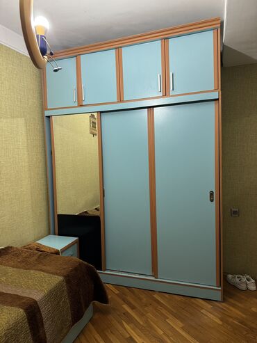 İşlənmiş, Kupe, 3 qapılı Düz dolab, Qarderob, paltar dolabı